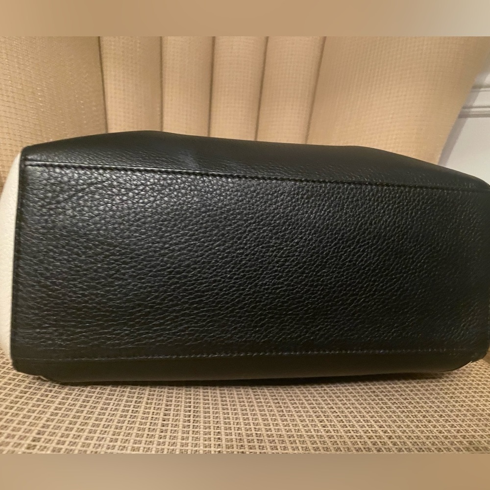 Kate spade envelope top handle bag - EUC - Picture 7 of 14
